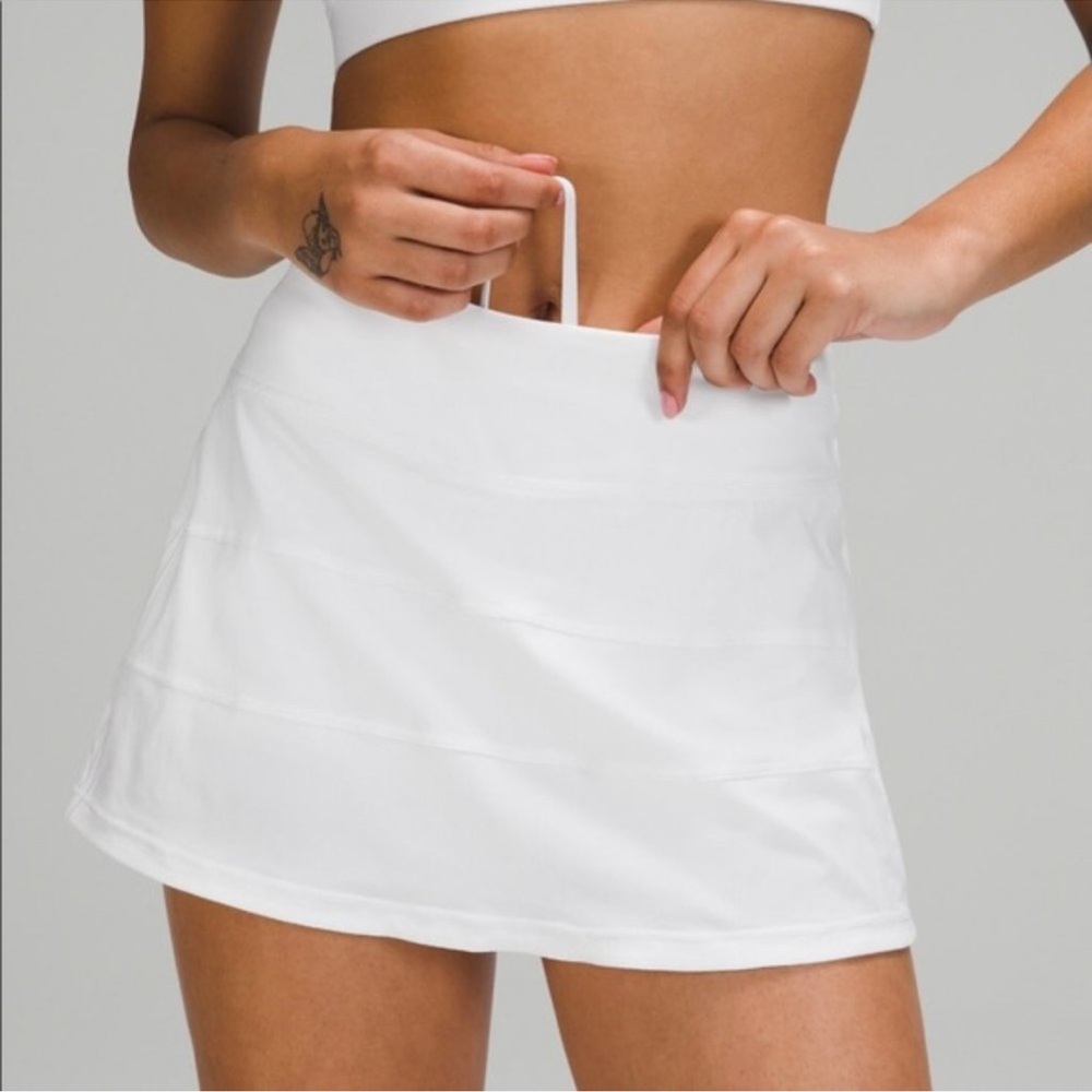 White pace rival skirt lulu lemon